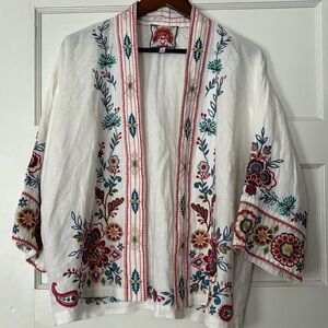 Johnny Was Embroidered Sicilia Kimono Jacket in White Linen, size S EUC